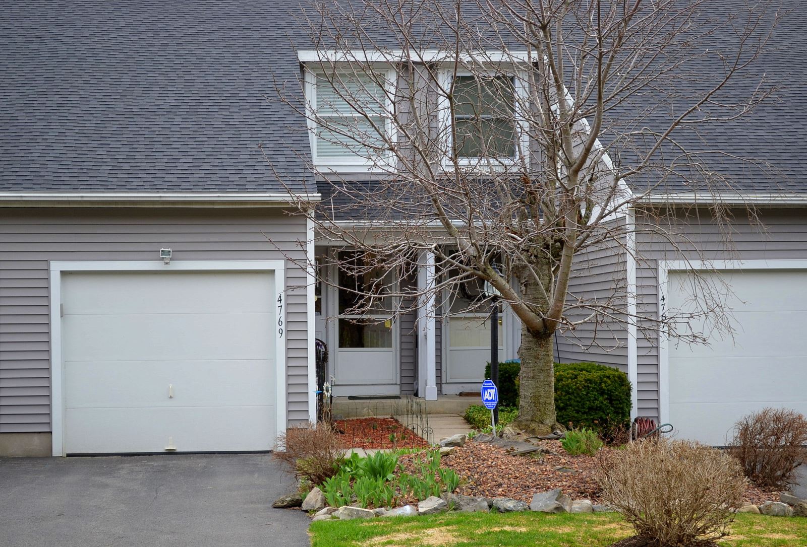 2 Bedroom, Manlius NY Townhouse, Low Maintenance Central NY Real Estate